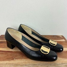 Vintage Salvatore Ferragamo Gancini Pumps