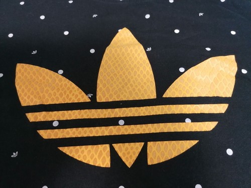 Camiseta Adidas Grande Negra Blanca Amarilla Lunares Estampado Completo - Imagen 3 de 10
