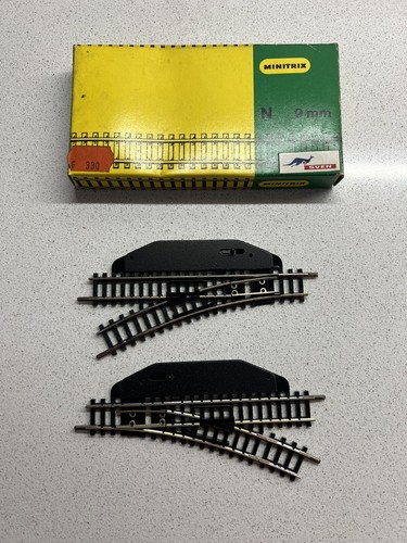Minitrix 14952 Weichenradius links & rechts 4 30 Grad | Condition: New