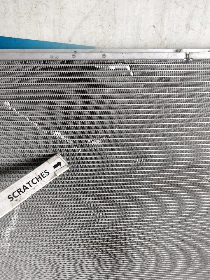 FORD F-350 F450 SUPER DUTY 6,7 LITROS V8 DIÉSEL RADIADOR Y CONDENSADOR OEM AX65496 Foto 4 de 4