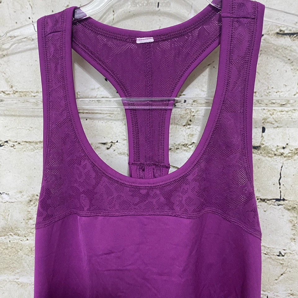 Camiseta sin mangas American Eagle atlética para mujer pequeña púrpura con ribete floral de encaje CC19 Foto 2 de 3