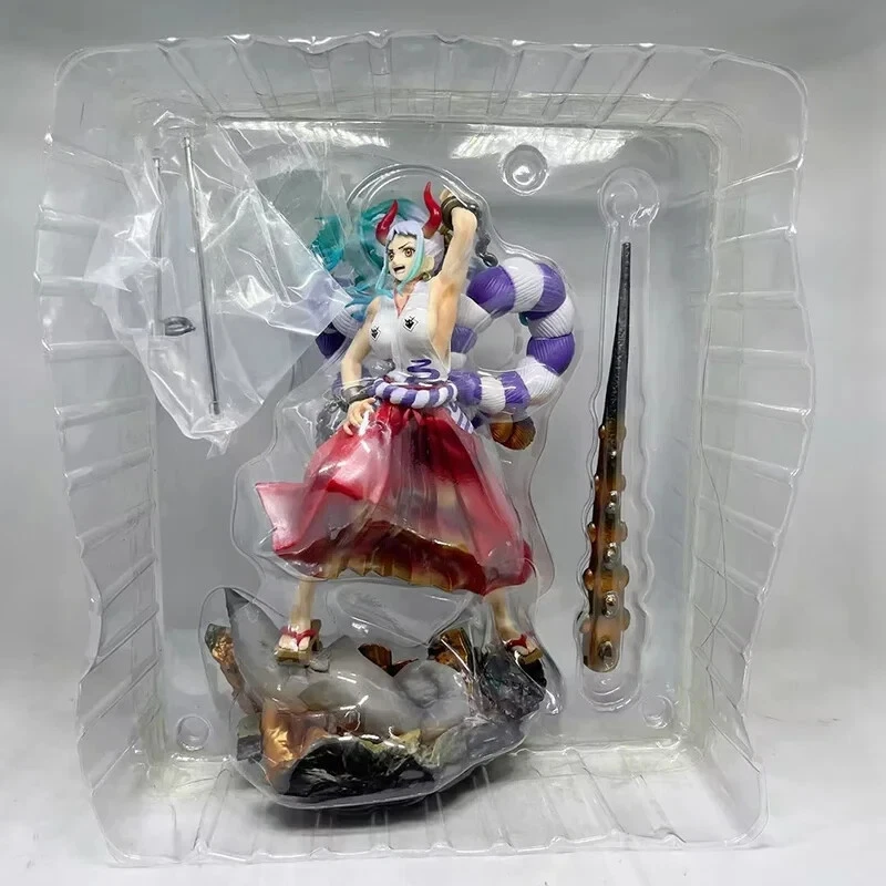 Action Figure One Piece Yamato Diorama 30cm STATUA DA COLLEZIONE Anime - Immagine 4 di 4