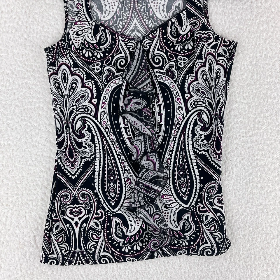 Camiseta sin mangas con estampado de cachemira negra White House Black Market para mujer con volantes talla XS Foto 4 de 4