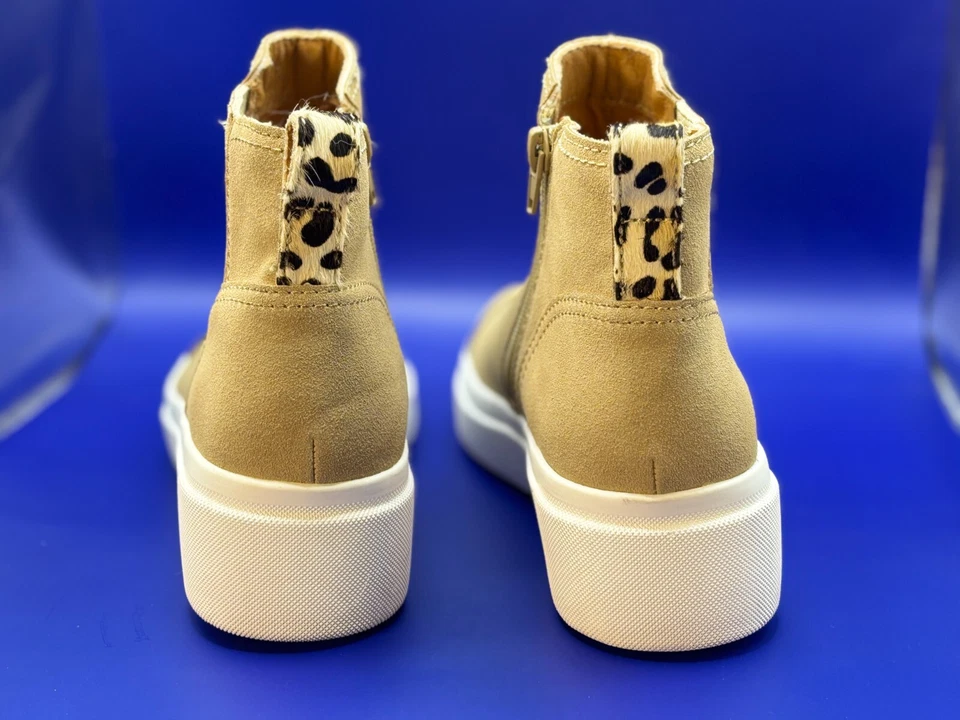 YELLOWBOX Chelsea ANKLE BOOTS Sand w/ Animal Print Sz: 7 New without Box (0014) - Image 2 of 4