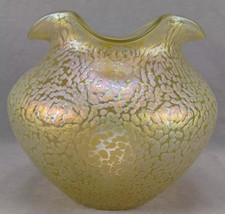 Loetz Candia Papillon Bohemian Iridescent Art Nouveau 7 1/8 Inch Vase Circa 1900