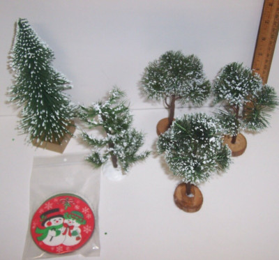 Lot of 5 Bottle Brush Trees Bushes Christmas tree mixed sizes 27 HM Coasters (B)