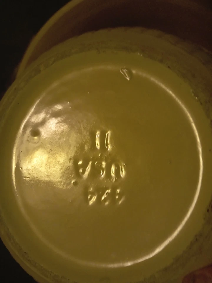 19th Century Large YellowWare McCoy Bowls Brown & White Mocha Stripes 15" dia. - Image 3 of 4