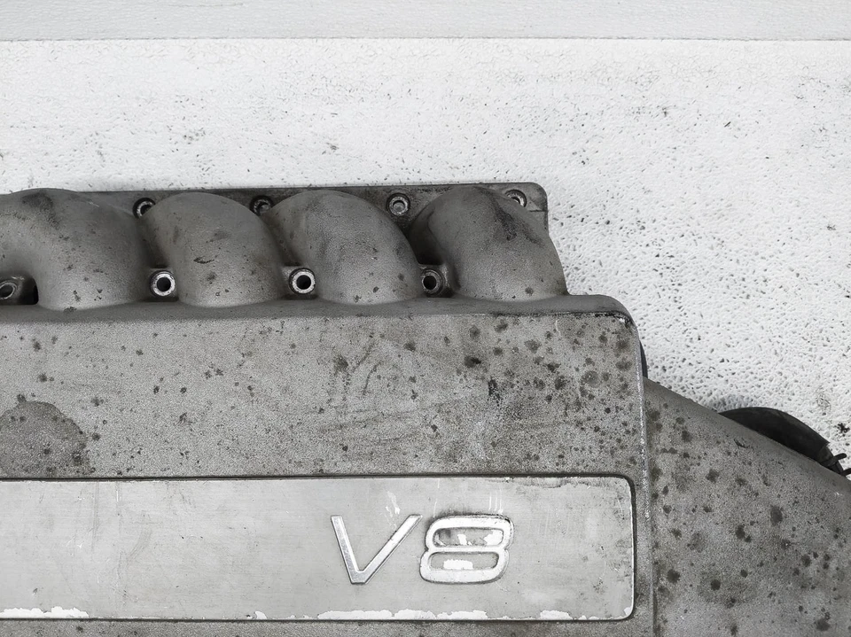 Volvo Xc90 2005-2011 4,4 L V8 colector plenum de admisión de aire superior 30720326 Foto 2 de 4