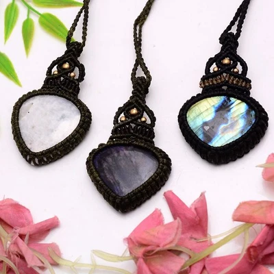 Set Aus 3 Anhängerhalsketten Natur Mix Edelsteine Boho Makramee Reiki - Bild 1 von 4