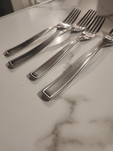 Set 4 forchette per insalata Hampton Forge Tomodachi 18/10 Cecilia raso - Foto 5 di 12