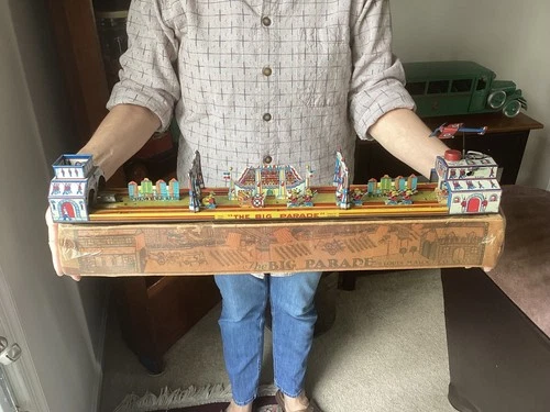 Louis Marx Tin Litho Wind-Up THE BIG PARADE w/BOX (SPECTACULAR!) 1929