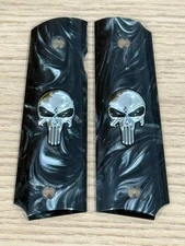 Colt 1911 Grips Full Size, Black Pearl Silver Punisher Skull with gold screws