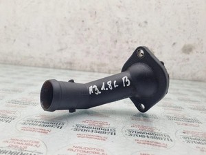 AUDI A3 Sportback 8VA, 8VF Schlauch Kühlung 06A121121C 1.80 Petrol 31463508