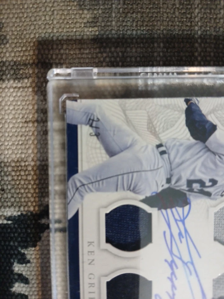 Ken Griffey Jr Seattle Mariners Autographed Jersey Card 2/3 - Image 2 of 3