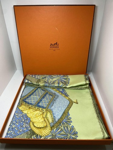 Hermes Silk Scarf Carre 90 Light Green Shadow Used with Box