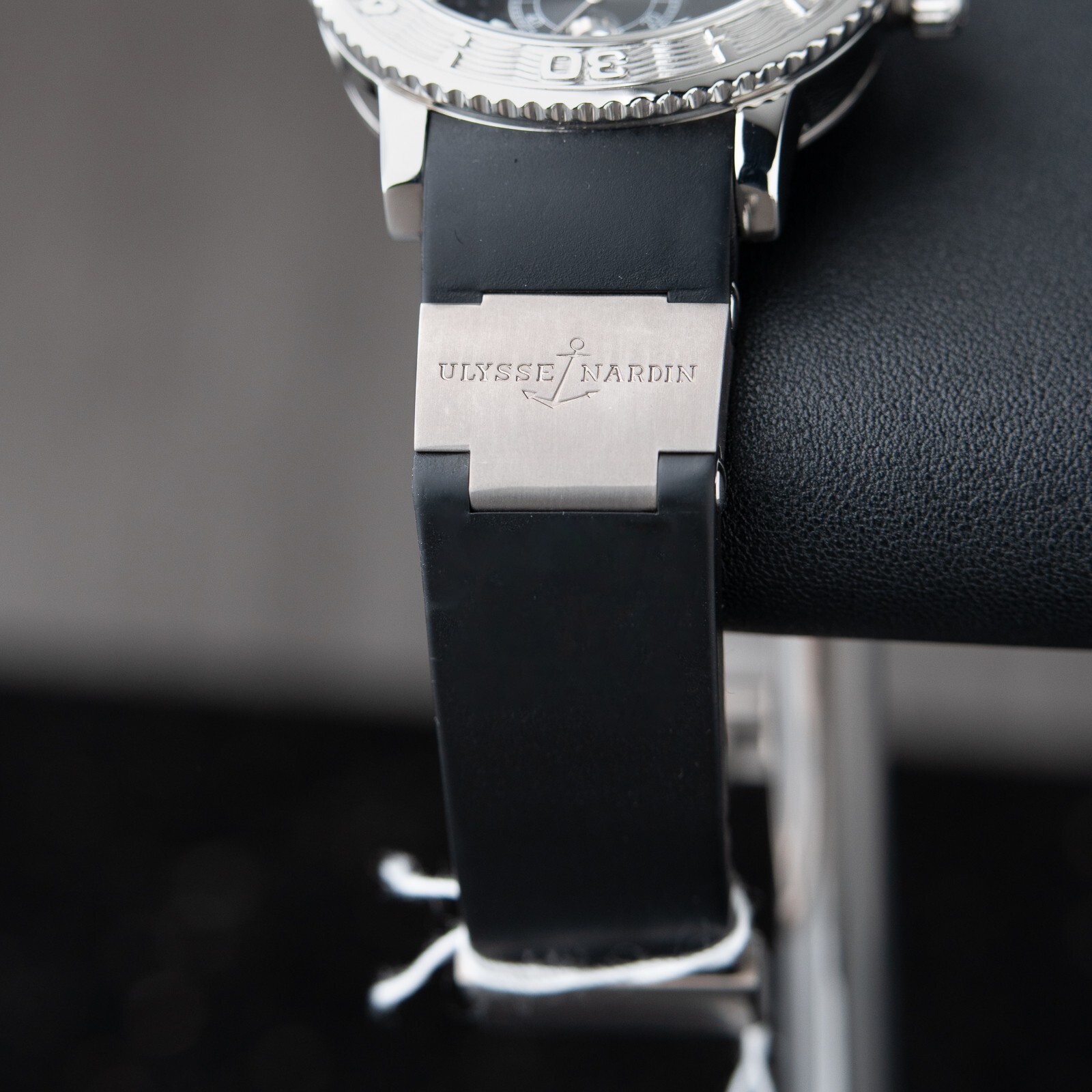 Ulysse Nardin Marine Diver Steel Rubber Chronometer Black Dial 40mm Watch Papers - Picture 9 of 11