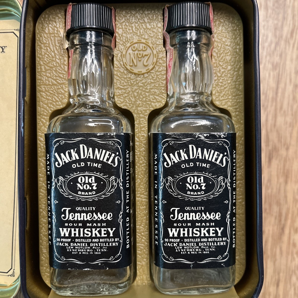 Vintage Jack Daniels Old Time Tennessee #7 Whiskey Tin Box Vintage Jack Daniels Old Time Tennessee #7 Whiskey Tin Box