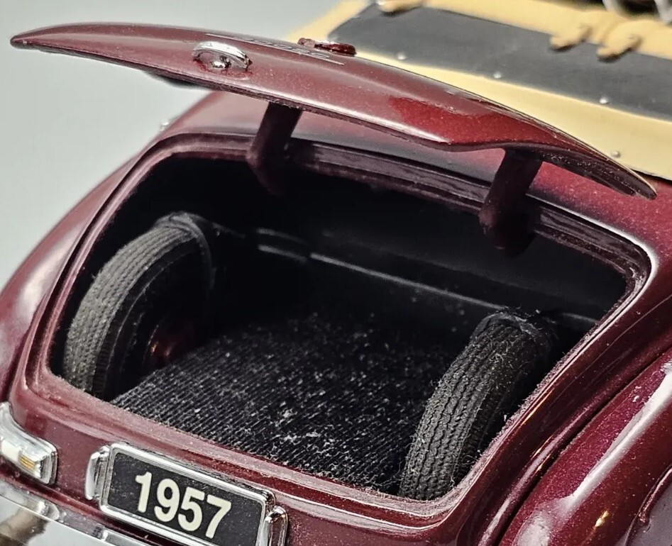 FRANKLIN MINT 1/24 1957 MERCEDES-BENZ 300SC CABRIOLET FRANKLIN MINT 1/24 1957 MERCEDES-BENZ 300SC CABRIOLET
