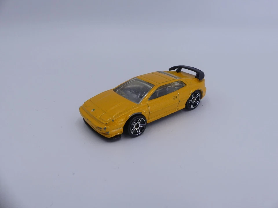 2008 Hot Wheels #113 Team: Exotics 1/4 LOTUS ESPRIT Yellow w/Chrome Pr5 Spokes - Image 2 of 4