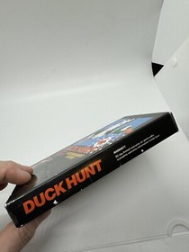 DUCK HUNT Nintendo NES Complete Black Box CIB 5 Screw Hangtab Rare! Excellent!