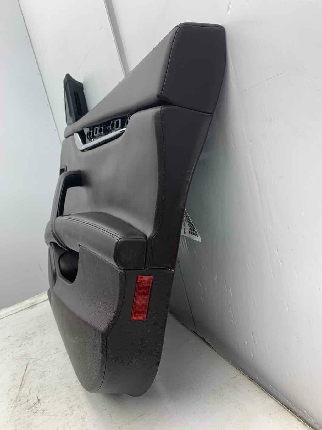 2014 - 2017 MASERATI QUATTROPORTE M156 FRONT RIGHT DOOR TRIM PANEL