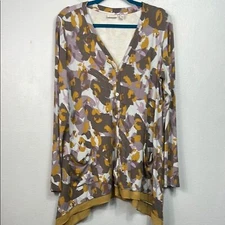 LOGO by Lori Goldstein Allover Print Sharkbite Chiffon Hem Tunic Cardigan Medium