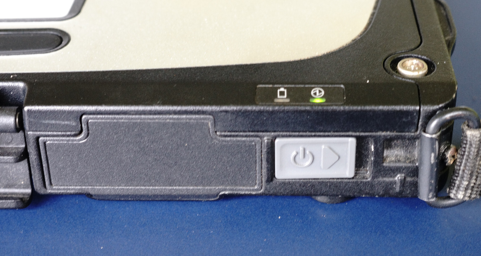 Panasonic Toughbook CF19 with GPS and SimCard Slot - Picture 6 of 14