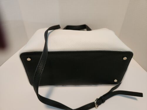 Kate Spade New York Bryant Court Evangelie Black White Flowers - Picture 3 of 6
