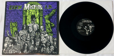 LP Misfits Earth AD Wolfs Blood US press 1986 DARK PURPLE  PL902 Vinyl NearMint