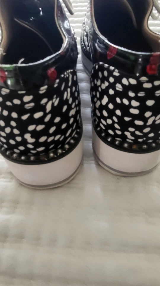 Oxford Betsey Johnson con plataforma floral - talla 9 Foto 2 de 4