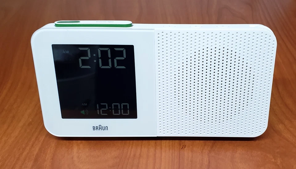 Reloj despertador radio AM/FM digital Braun Foto 2 de 4
