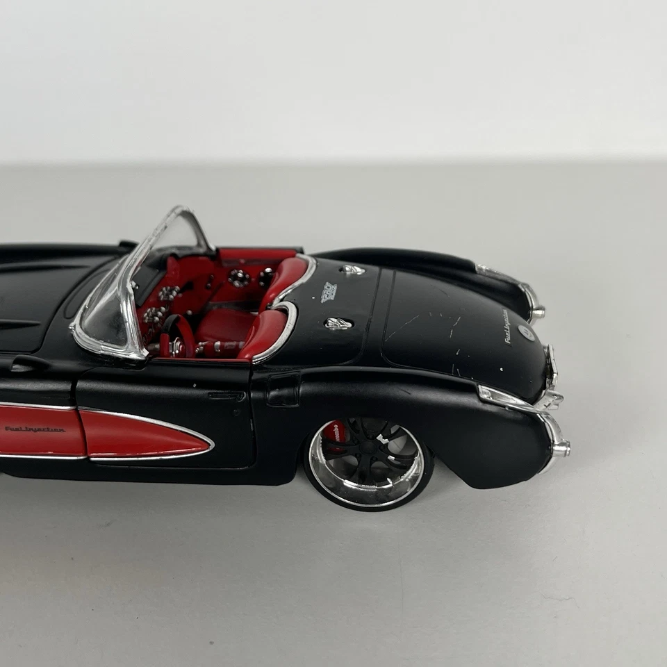 Maisto Chevrolet Corvette Convertible 1957, Negro/Rojo Escala 1:24 Modelo Coche GC Foto 3 de 4