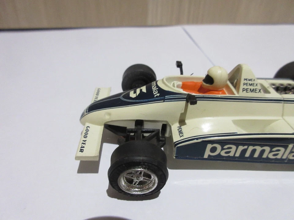 SCALEXTRIC C139 BRABHAM BT49 FAST AND SERVICED. MANY NEW PARTS. - Image 4 of 4