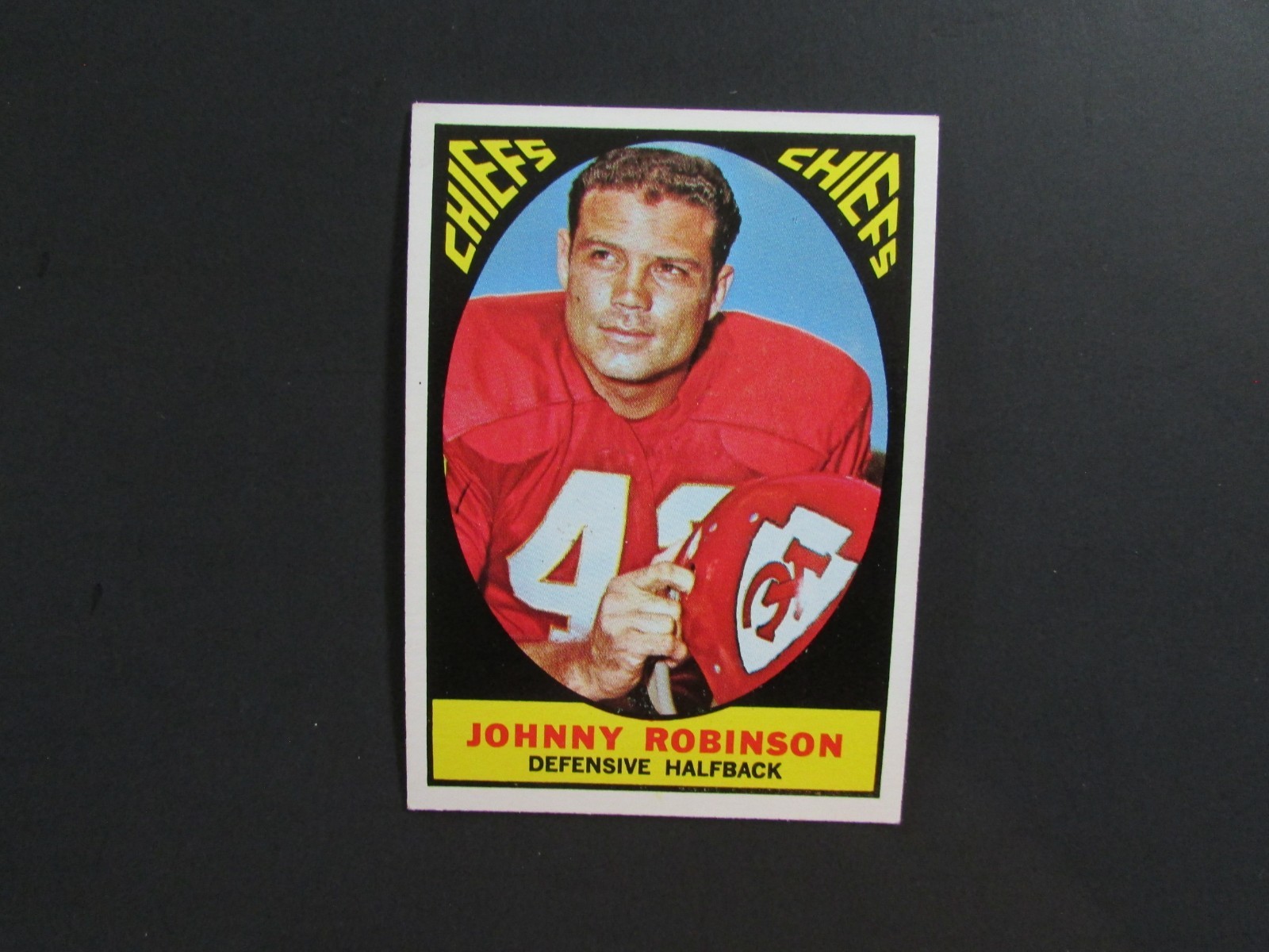 1967 Topps Football Set Break Card #65 Johnny Robinson