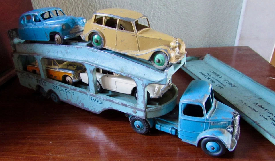DINKY TOYS VINTAGE ANNI 50 BISARCA, RAMPA. + 4 MODELLI COME DA FOTO - Immagine 3 di 4