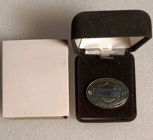 Harley Davidson 25 Years Of Service Employee Lapel Pin IN CASE CHROME FINISH