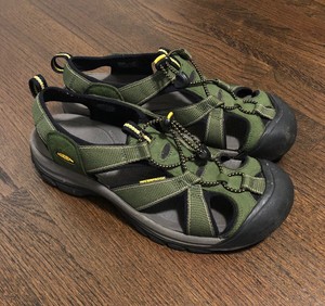 keen whisper sandals mens