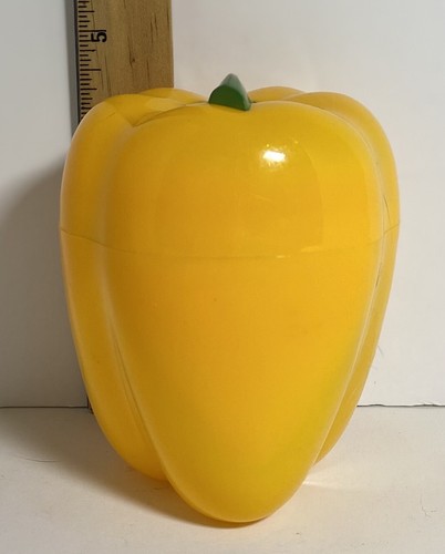Hutzler Yellow Pepper Saver Keeper Storage Container Twist Off Top 5 Inches EUC - Afbeelding 4 van 4