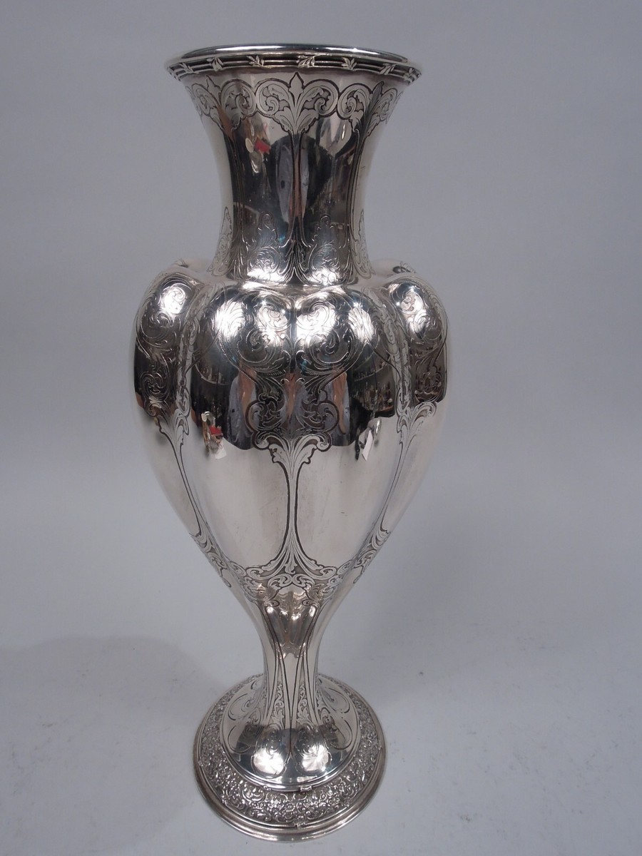 Tiffany　花瓶 クリスタル Vases | Tiffany & Co.