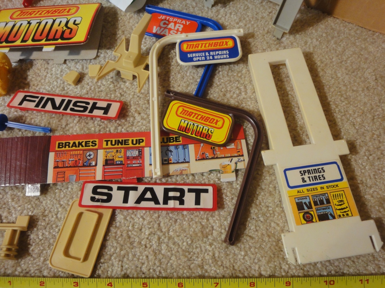 Vintage Matchbox play set parts, pieces lot. Signs, ramps, elevator