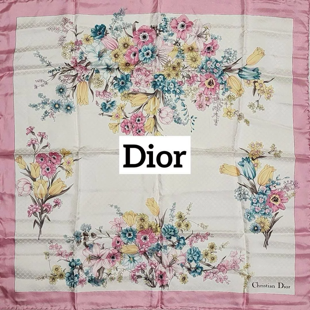 Foulard Christian Dior soie rose floral taille 25,9 pouces x 25,9 pouces utilisé au Japon