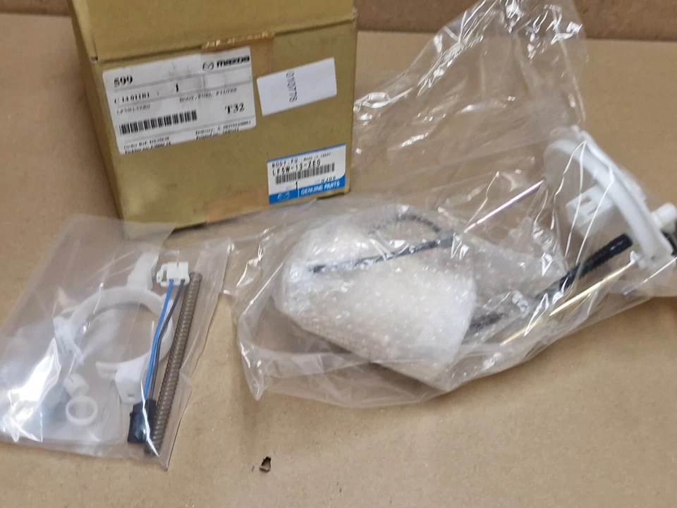 Mazda 5 CR CW 2.0 In tank Fuel Filter Body 2007-on LF5W13ZE0 Genuine NEW OEM - Image 3 of 4