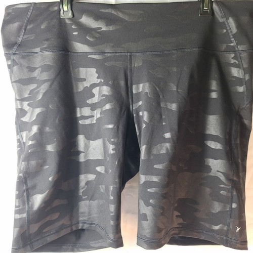 OLD NAVY Activewear Shorts Womens PLUS Sz 4X Black Camo Textured Tight Fit Biker
