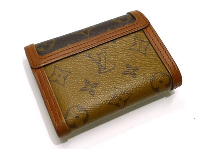 LOUIS VUITTON Portefeuille Dauphine Tri-Fold Wallet Monogram  