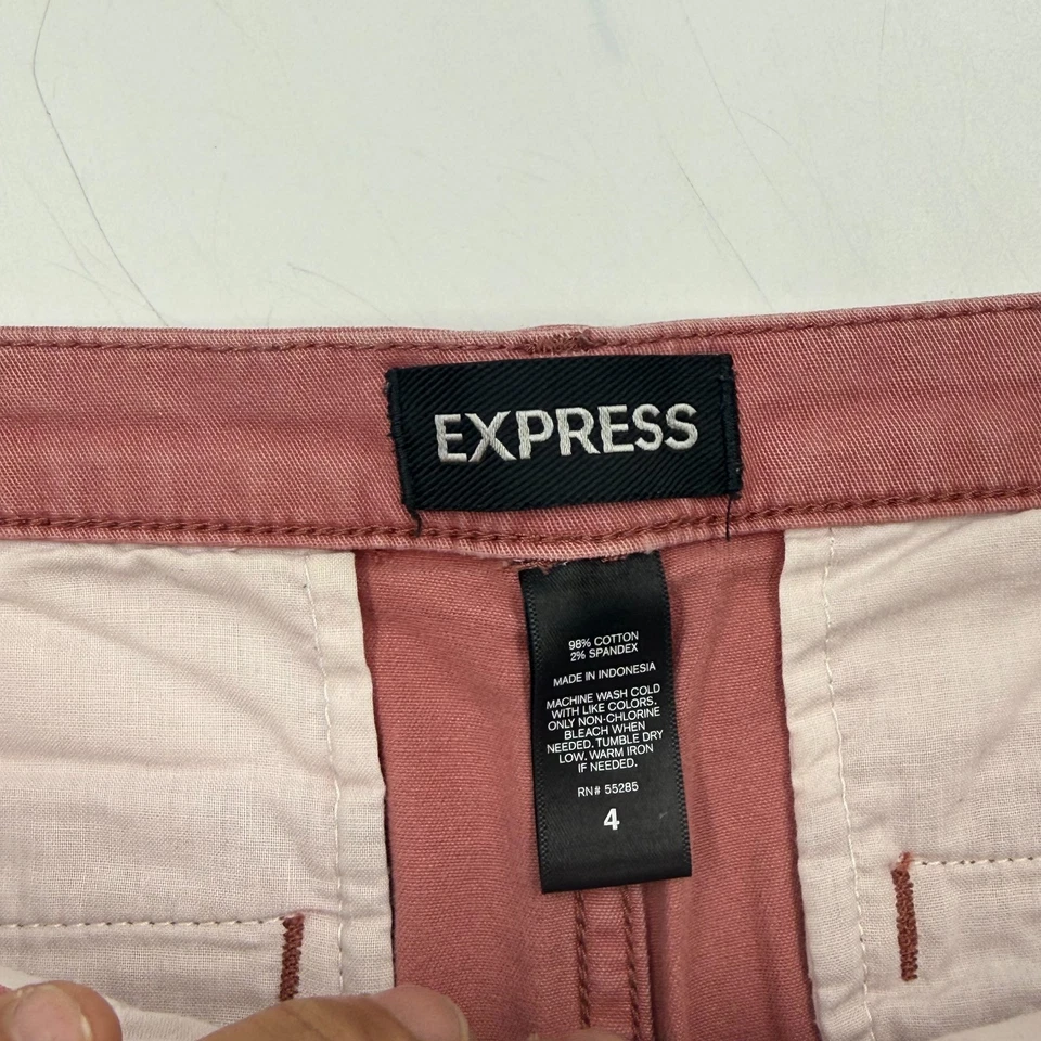 Shorts chino feminino Express tamanho 4 rosa empoeirado algodão elastano casual shorts - Imagem 4 de 4