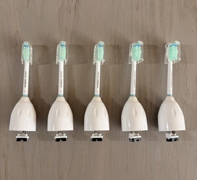 Philips Sonicare E-Series Replacement Toothbrush Heads HX7023/30, 5-pack (W1)