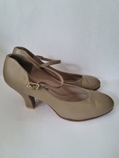 Capezio Womens 3" Character Shoes, UK 5, Beige, Genuine Leather, Good Condition.