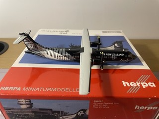HERPA 1:200 AIR NEW ZEALAND LINK ATR 72 600 ZK MVA