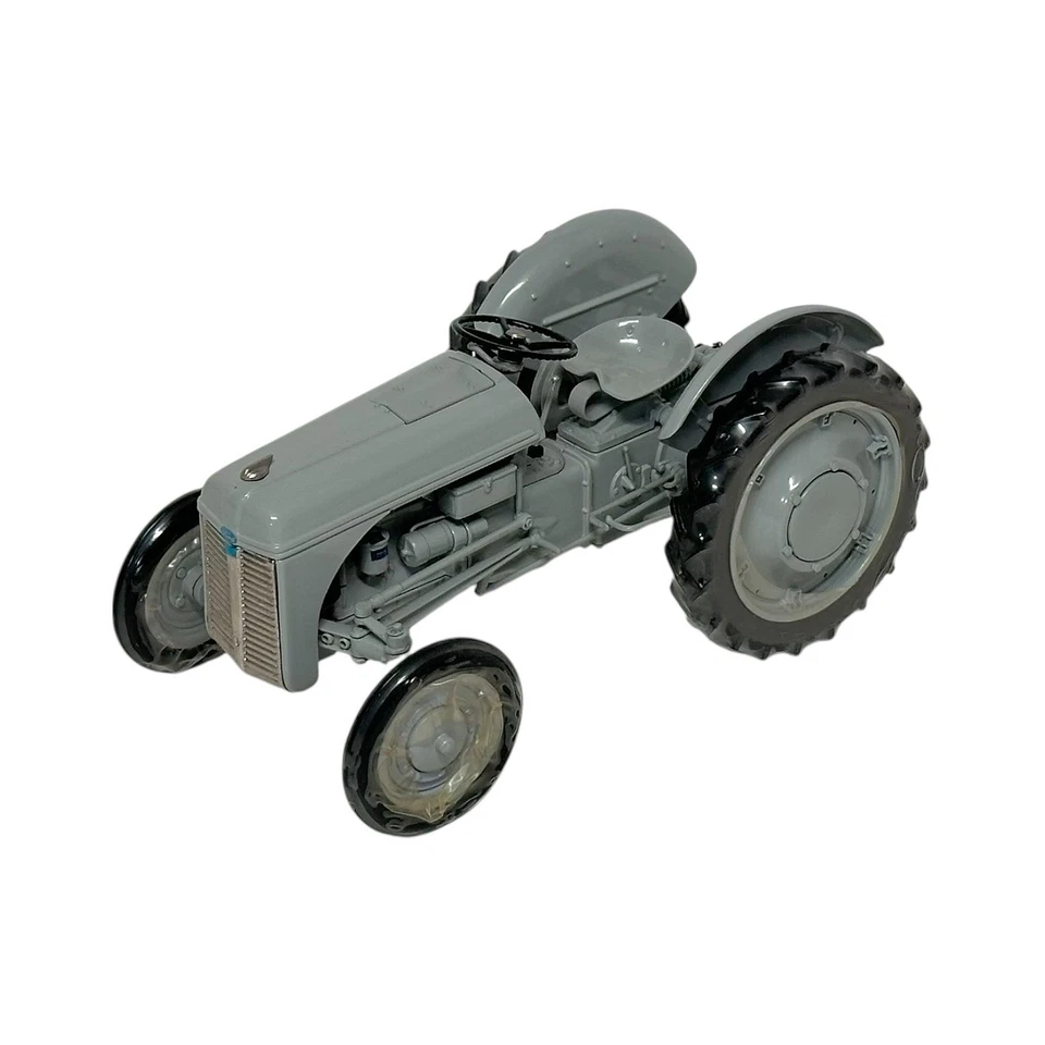 ERTL PRECISION SERIES FORD 9N WITH FERGUSON SYSTEM TRACTOR DIECAST 1:16 w/ BOX - Image 3 of 4