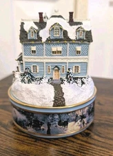 Ardleigh Elliott 2001 A Holiday Gathering Music Box Thomas Kinkade (Lights )